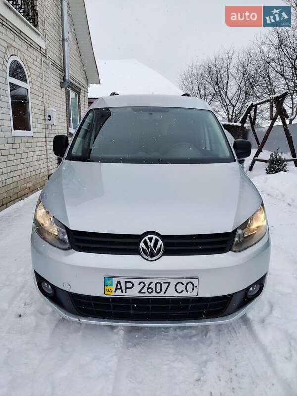 Volkswagen Caddy 2011