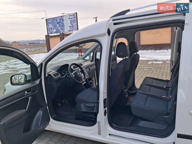 Мінівен Volkswagen Caddy 2016 в Чернівцях