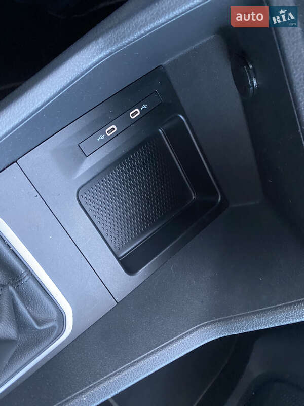 Мінівен Volkswagen Caddy 2021 в Ірпені