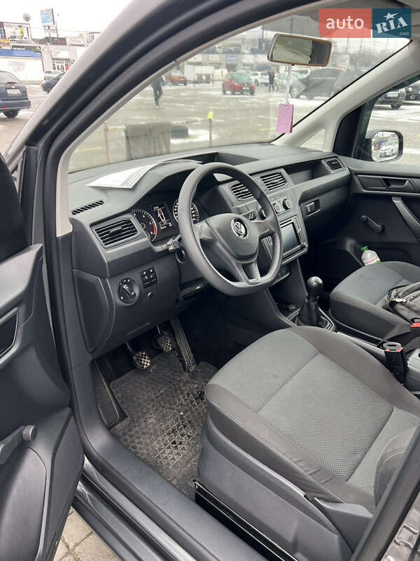 Мінівен Volkswagen Caddy 2019 в Чернівцях