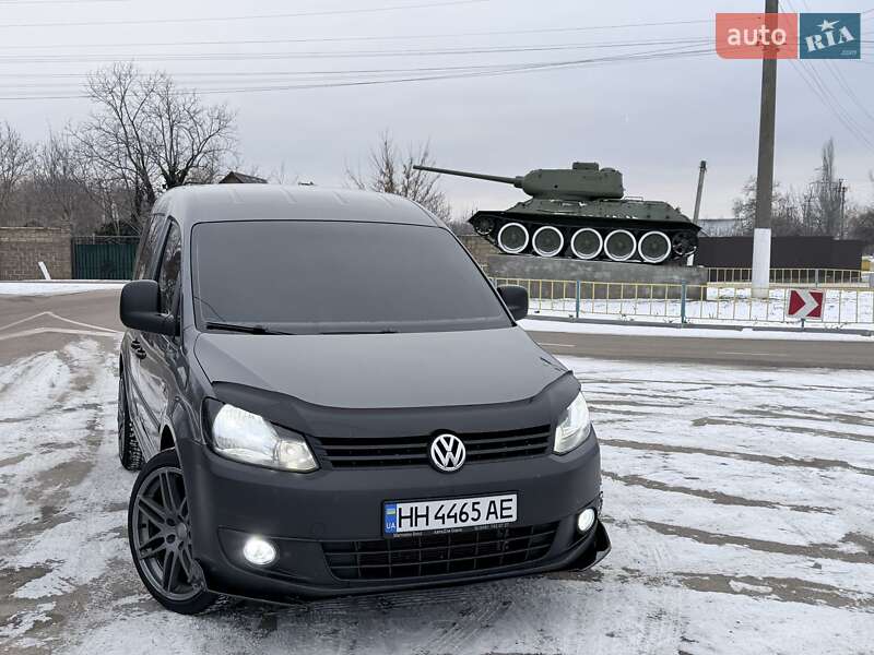 Volkswagen Caddy 2011