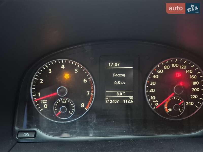 Минивэн Volkswagen Caddy 2011 в Киеве