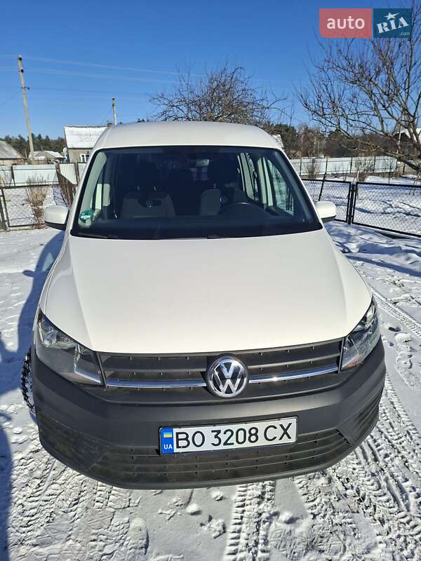 Минивэн Volkswagen Caddy 2015 в Луцке