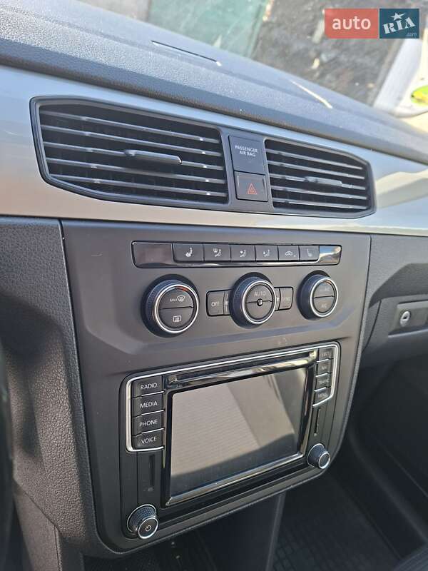 Минивэн Volkswagen Caddy 2015 в Луцке