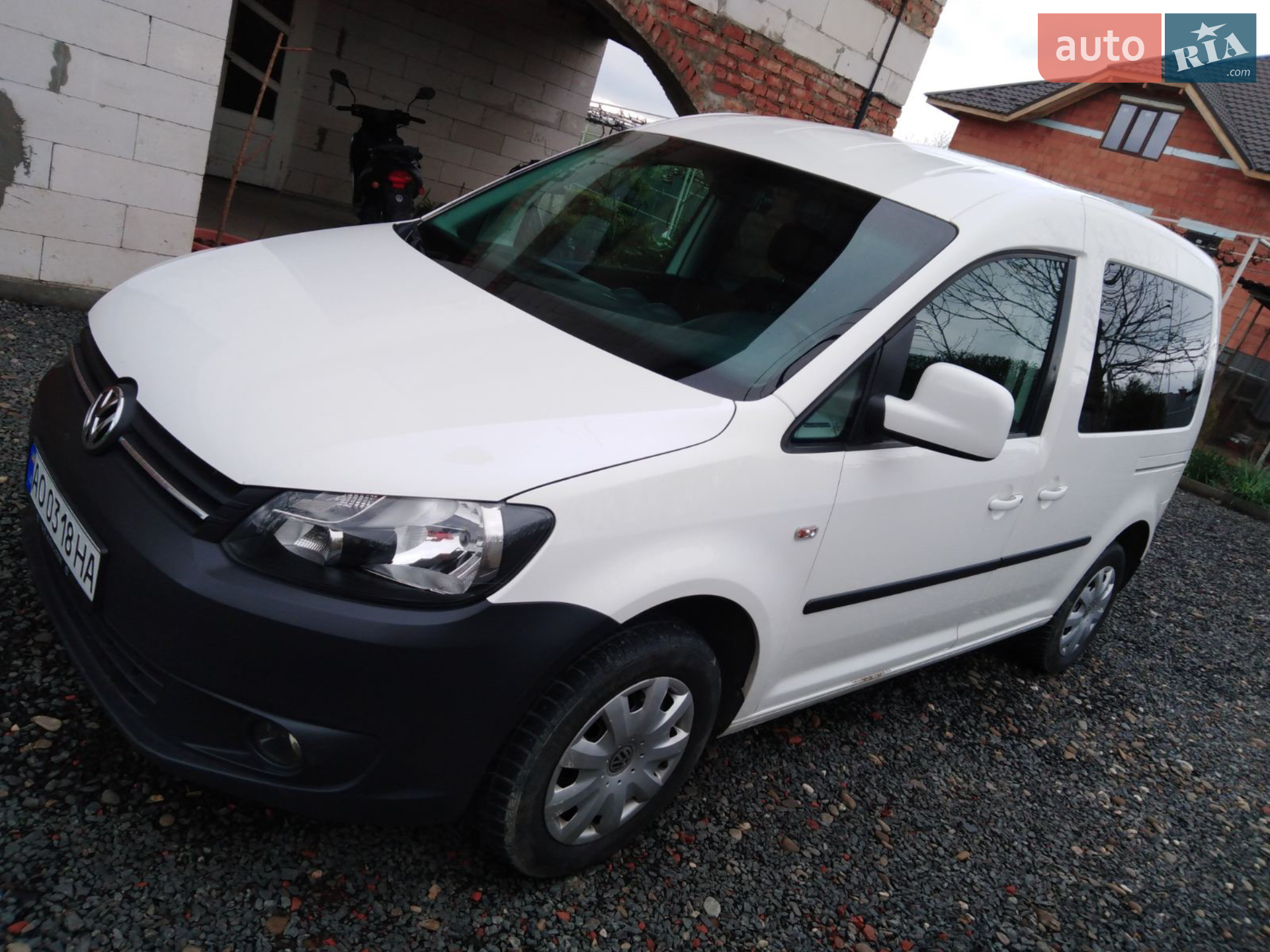 2011 Volkswagen Caddy - фото 1