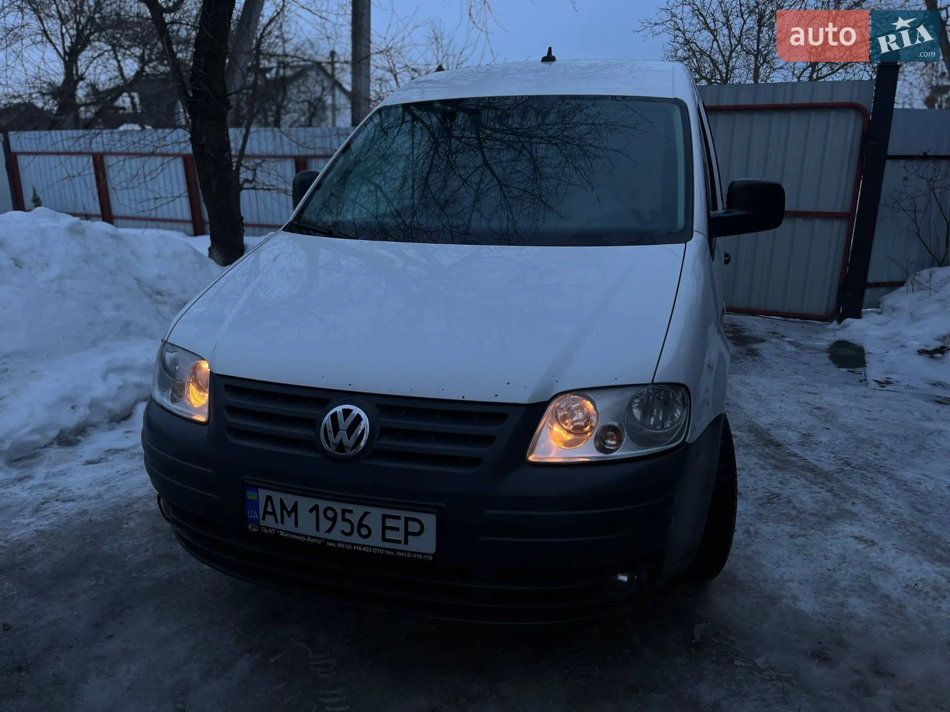 2010 Volkswagen Caddy - фото 1
