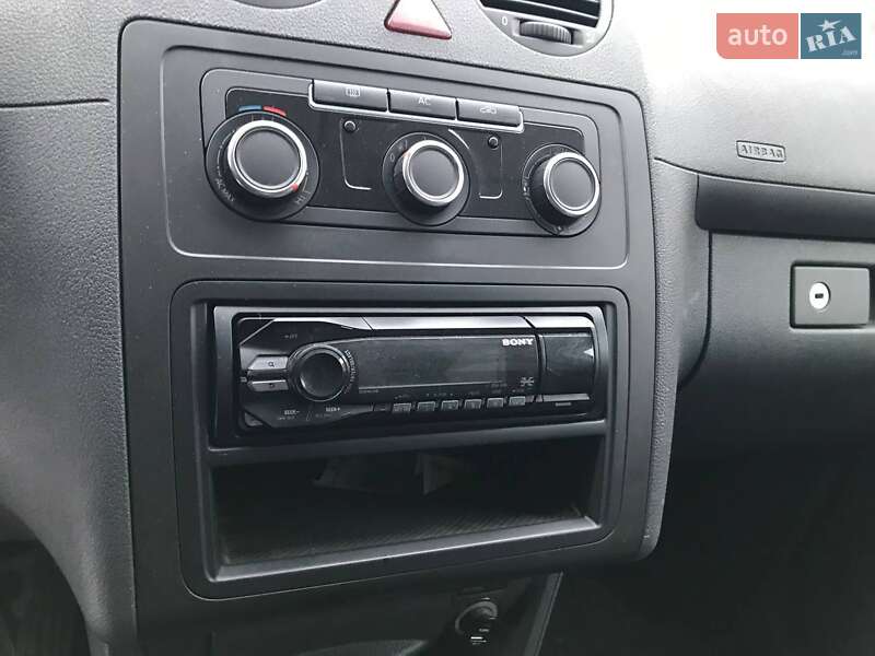 Минивэн Volkswagen Caddy 2011 в Харькове