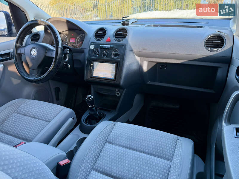 Минивэн Volkswagen Caddy 2008 в Кропивницком фото 17 Минивэн Volkswagen Caddy 2008 в Кропивницком