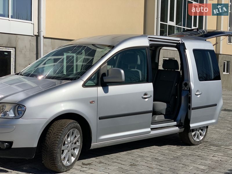 Минивэн Volkswagen Caddy 2009 в Кременце