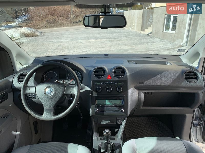 Минивэн Volkswagen Caddy 2009 в Кременце