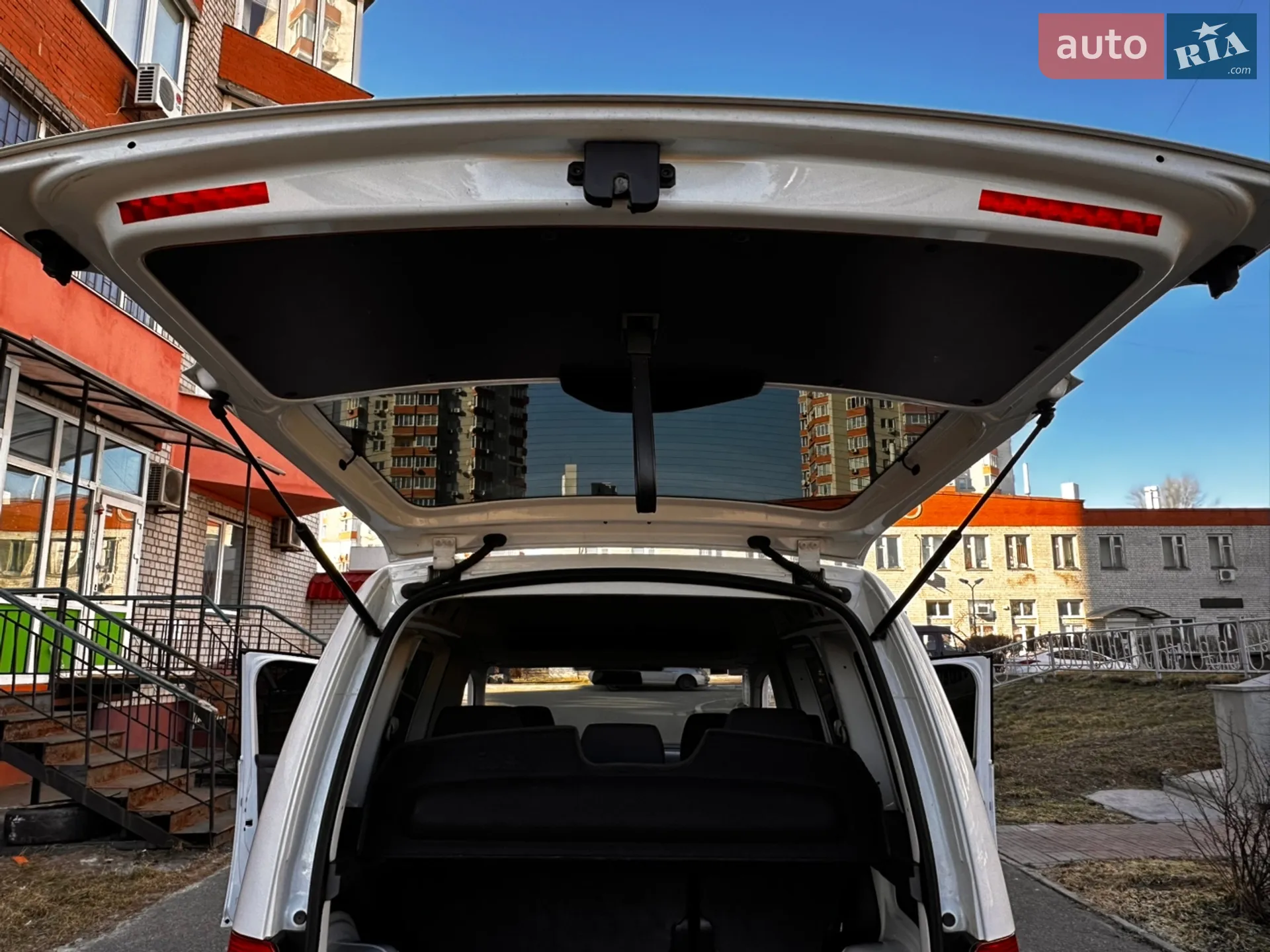 2011 Volkswagen Caddy - мініатюра 25