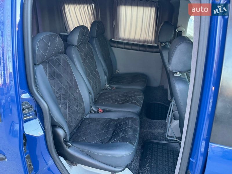 Минивэн Volkswagen Caddy 2010 в Днепре