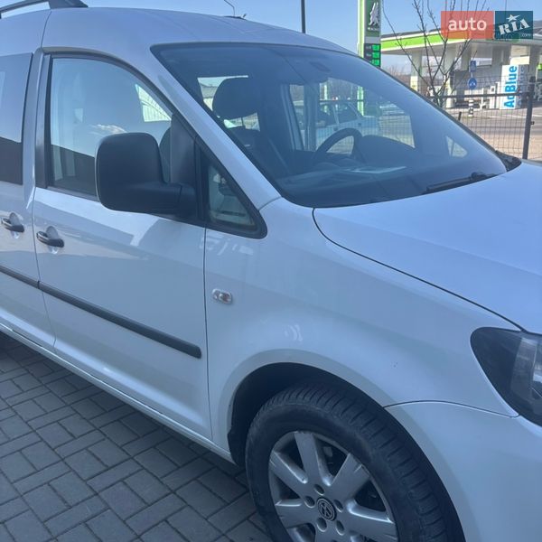 Минивэн Volkswagen Caddy 2014 в Тячеве
