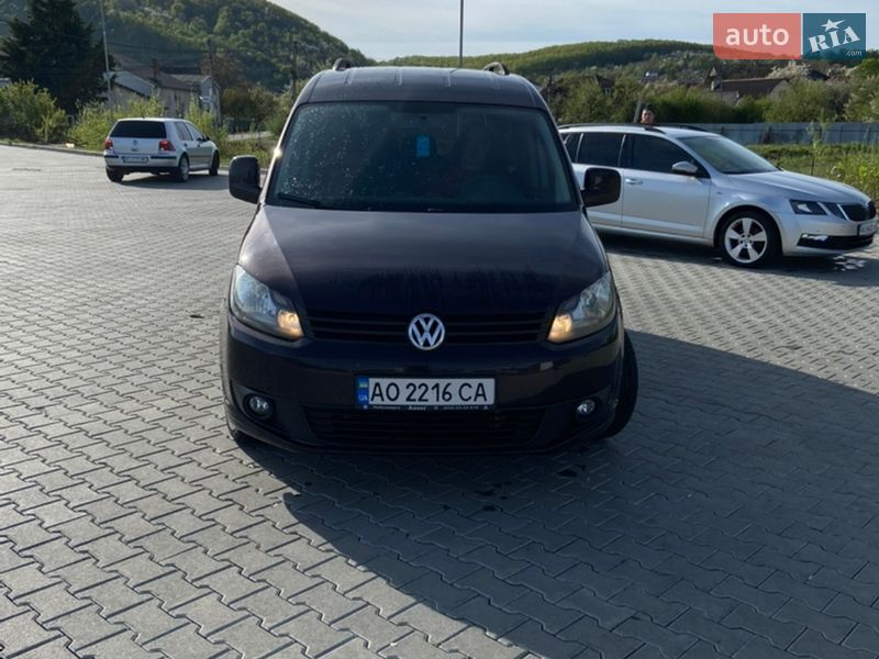 Минивэн Volkswagen Caddy 2013 в Мукачево