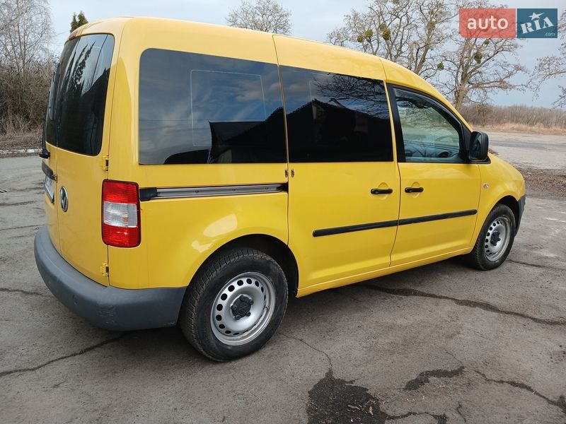 Минивэн Volkswagen Caddy 2007 в Гадяче