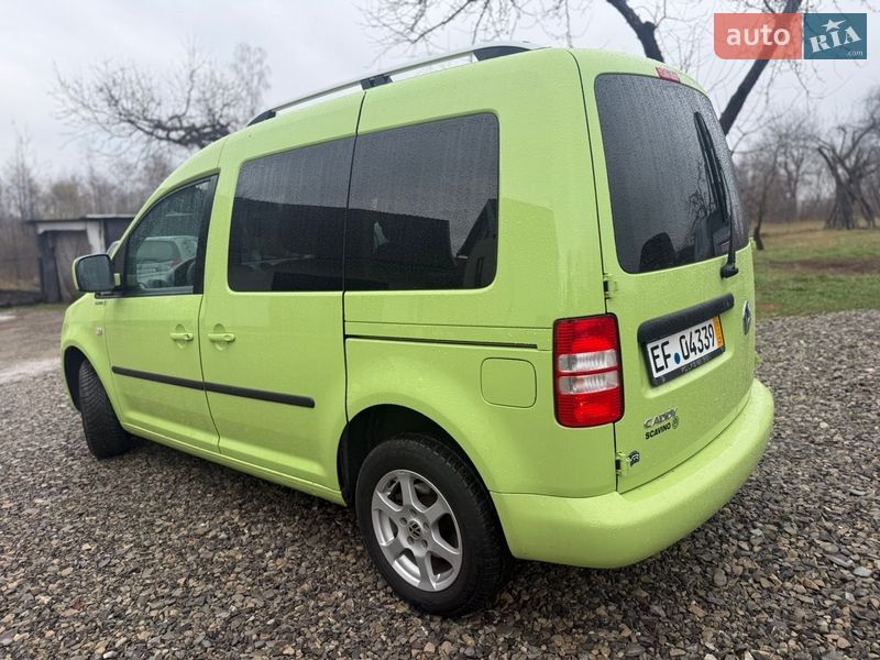 Мінівен Volkswagen Caddy 2013 в Надвірній