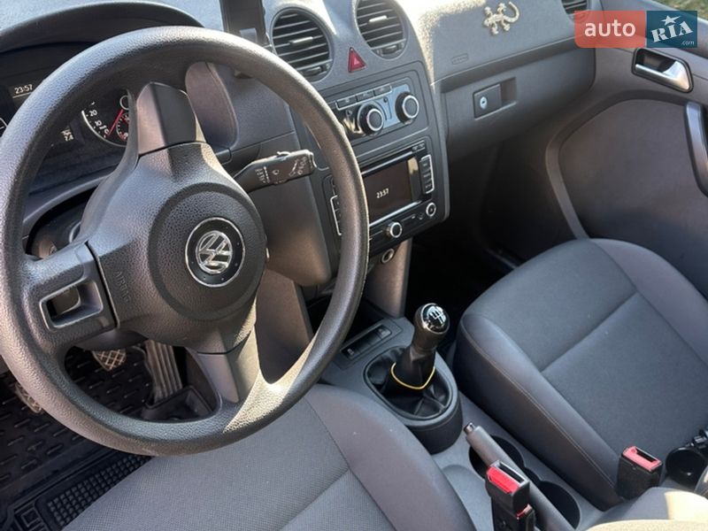 Минивэн Volkswagen Caddy 2013 в Броварах
