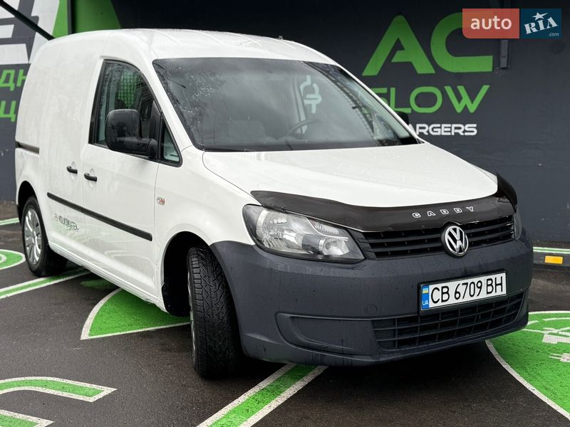 Volkswagen Caddy 2011