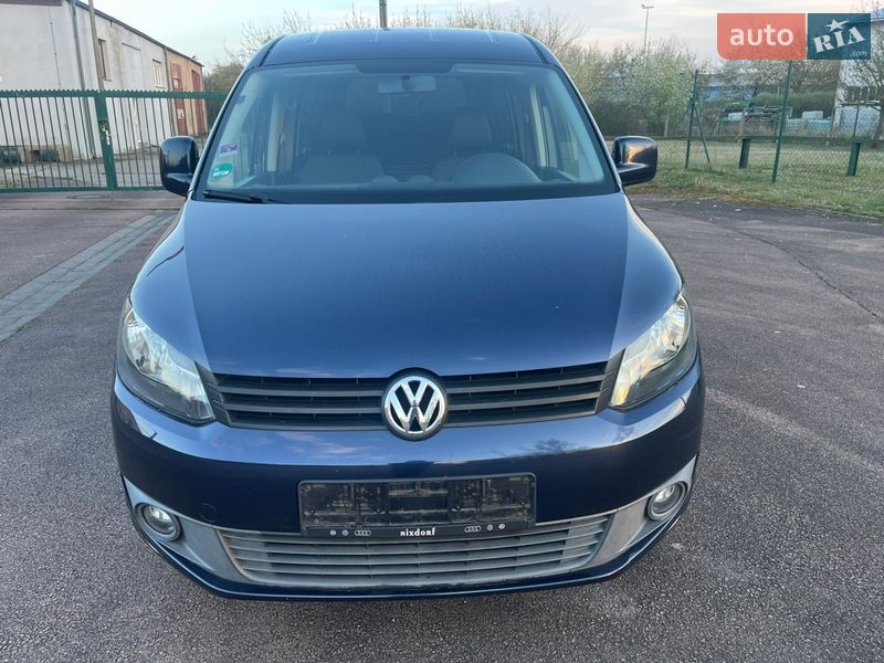 Минивэн Volkswagen Caddy 2011 в Лубнах