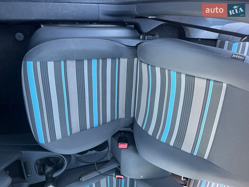 Минивэн Volkswagen Caddy 2011 в Лубнах