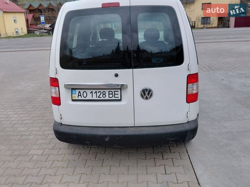 Минивэн Volkswagen Caddy 2008 в Воловце