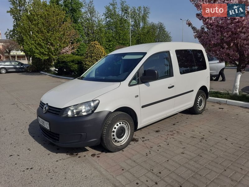 Минивэн Volkswagen Caddy 2013 в Ужгороде