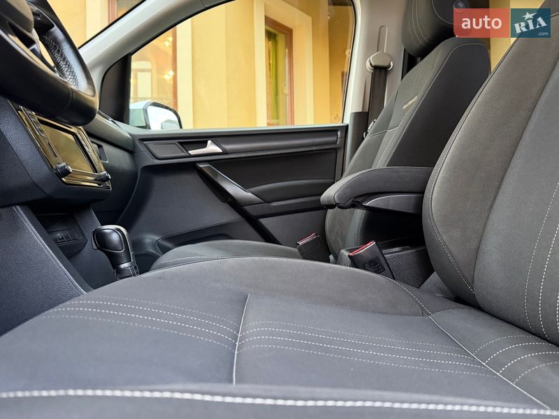 Минивэн Volkswagen Caddy 2017 в Львове фото 65 Минивэн Volkswagen Caddy 2017 в Львове