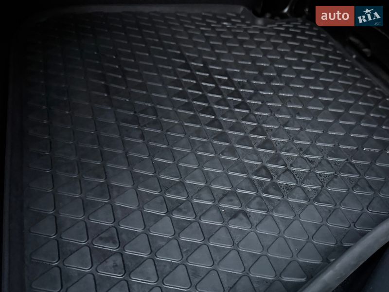 Минивэн Volkswagen Caddy 2017 в Львове фото 111 Минивэн Volkswagen Caddy 2017 в Львове