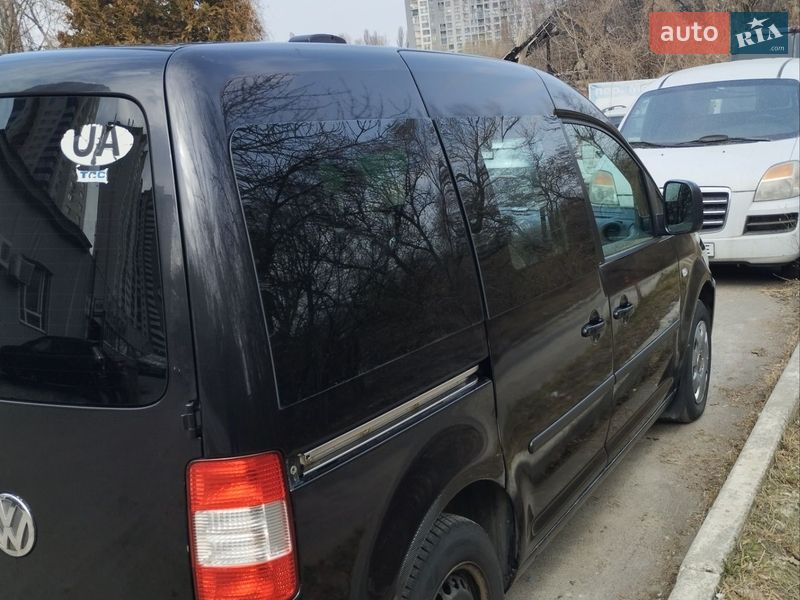 Минивэн Volkswagen Caddy 2005 в Киеве