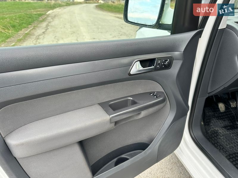 Минивэн Volkswagen Caddy 2013 в Богородчанах