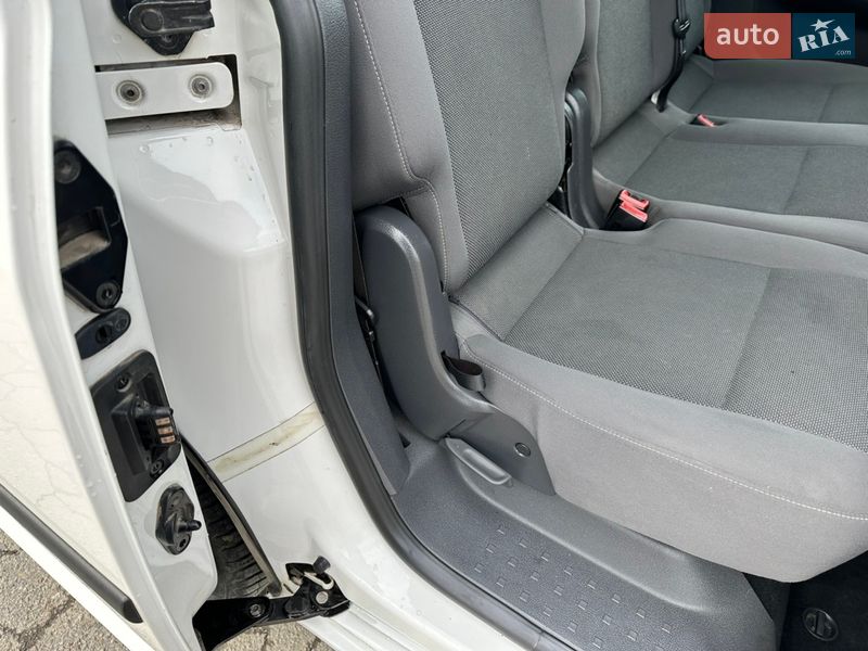 Минивэн Volkswagen Caddy 2013 в Богородчанах