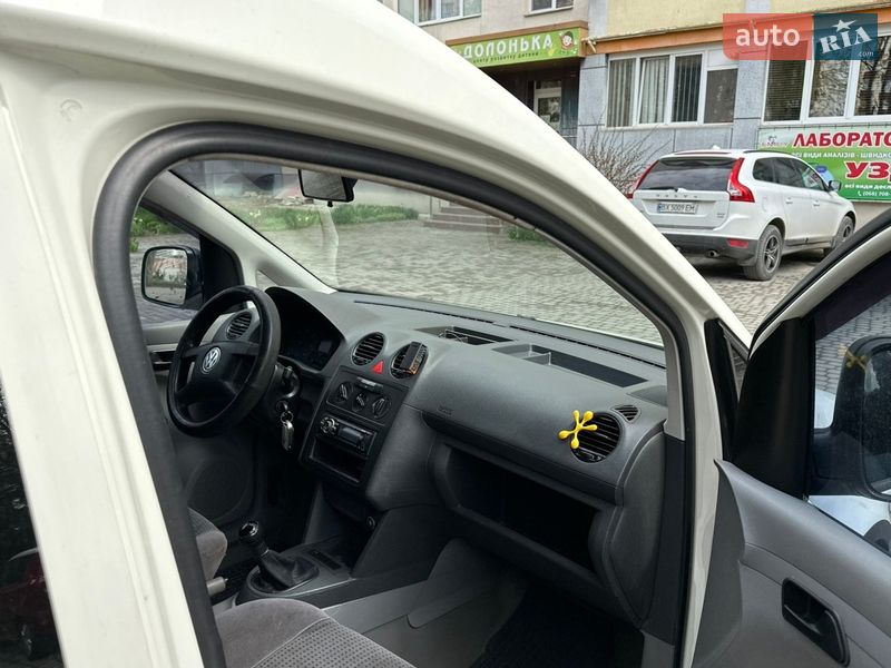 Минивэн Volkswagen Caddy 2004 в Каменец-Подольском