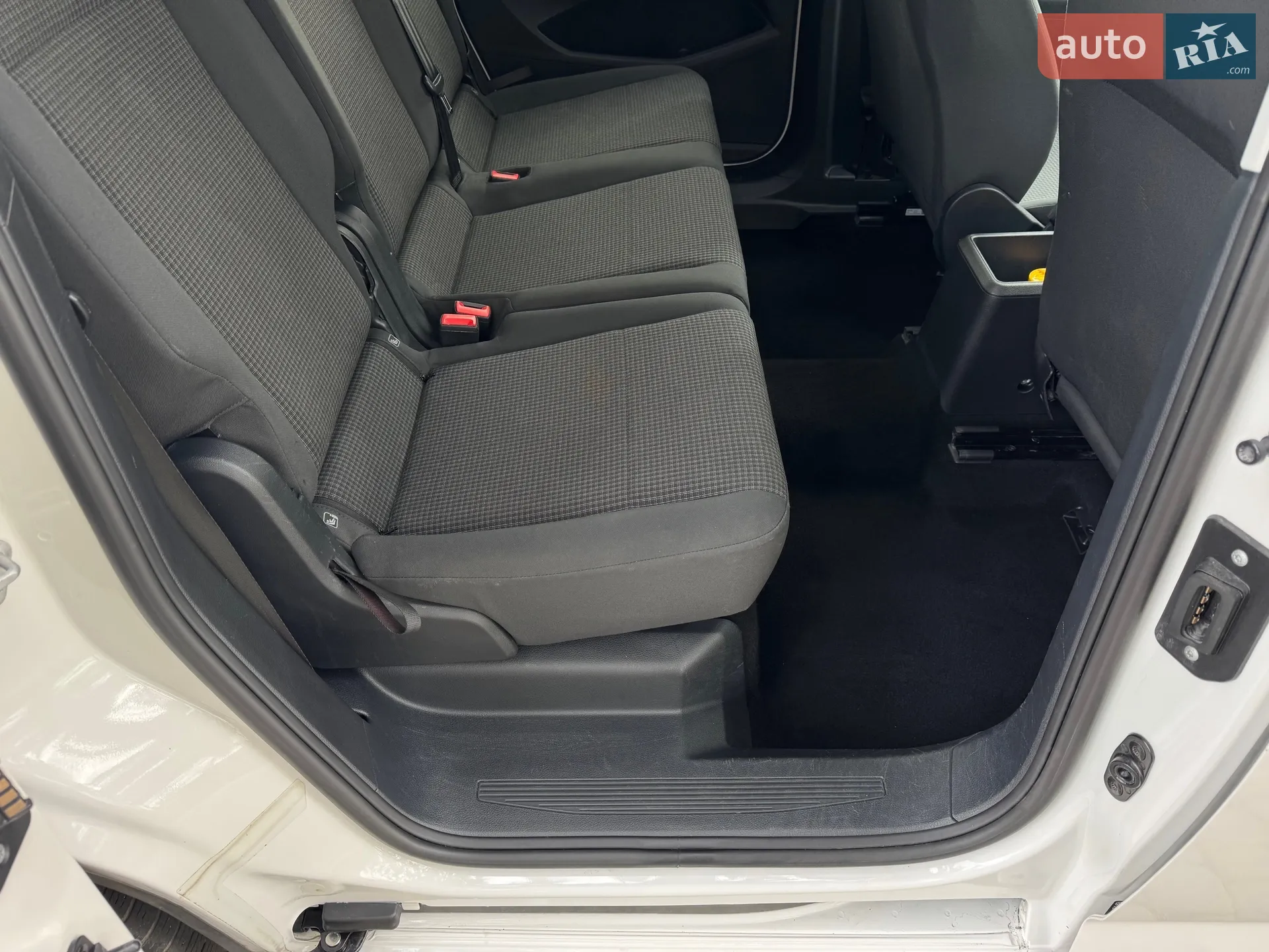2021 Volkswagen Caddy - мініатюра 31