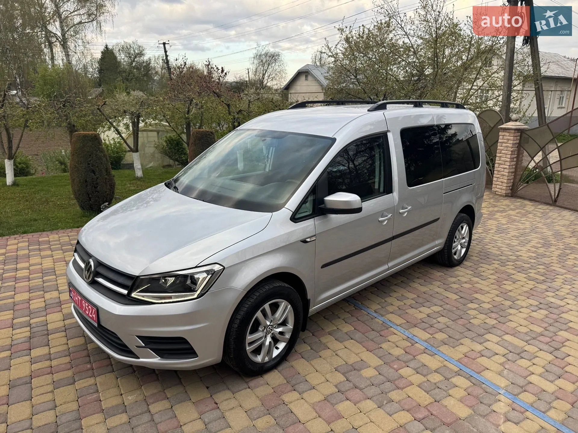 2017 Volkswagen Caddy - фото 1