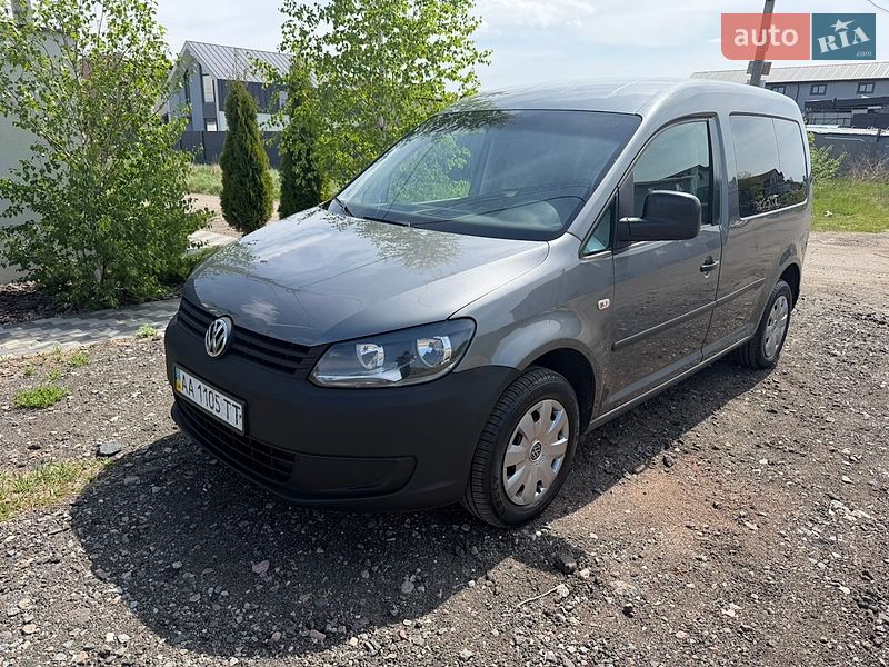 Минивэн Volkswagen Caddy 2010 в Киеве