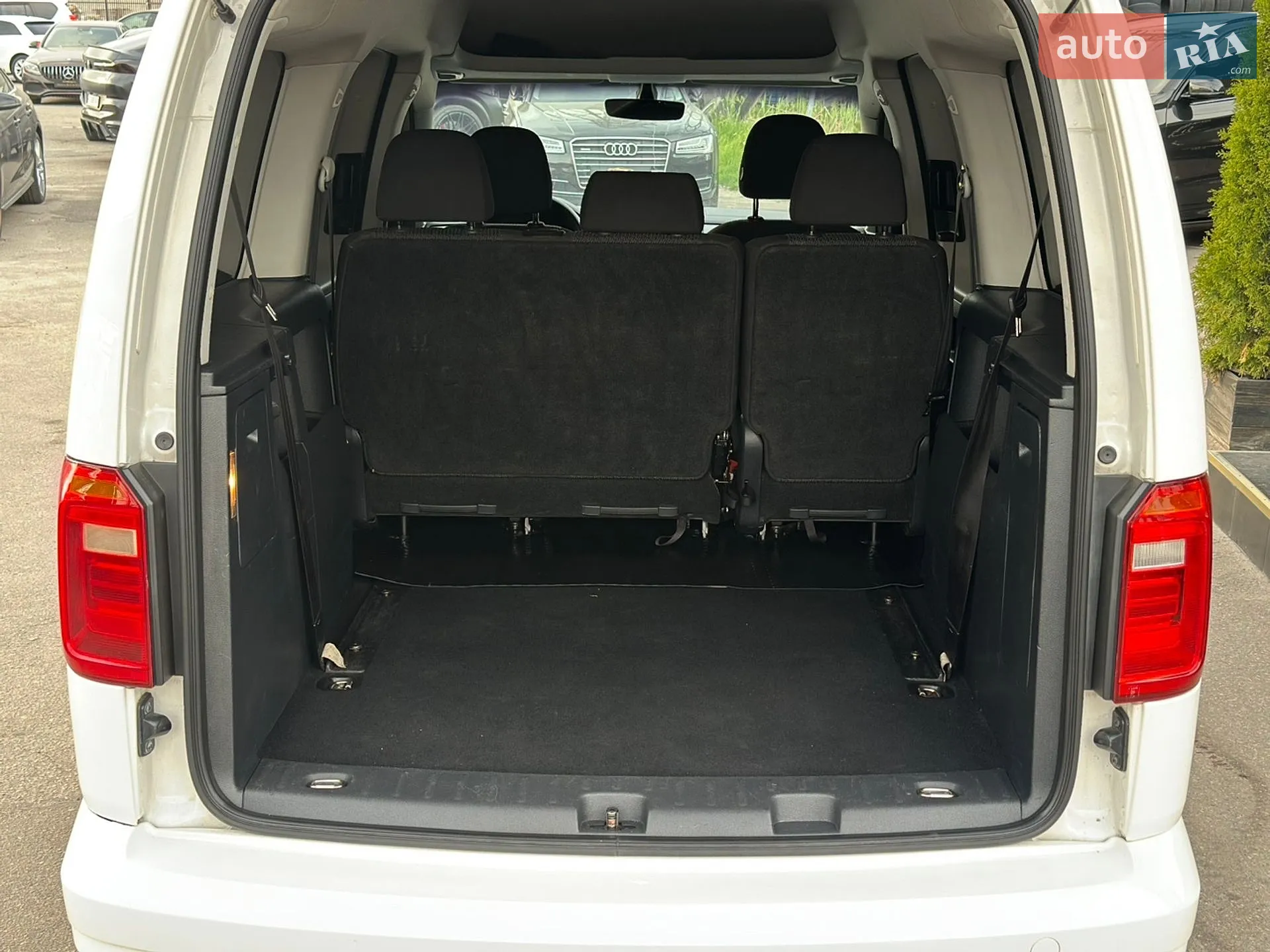 2017 Volkswagen Caddy - мініатюра 12