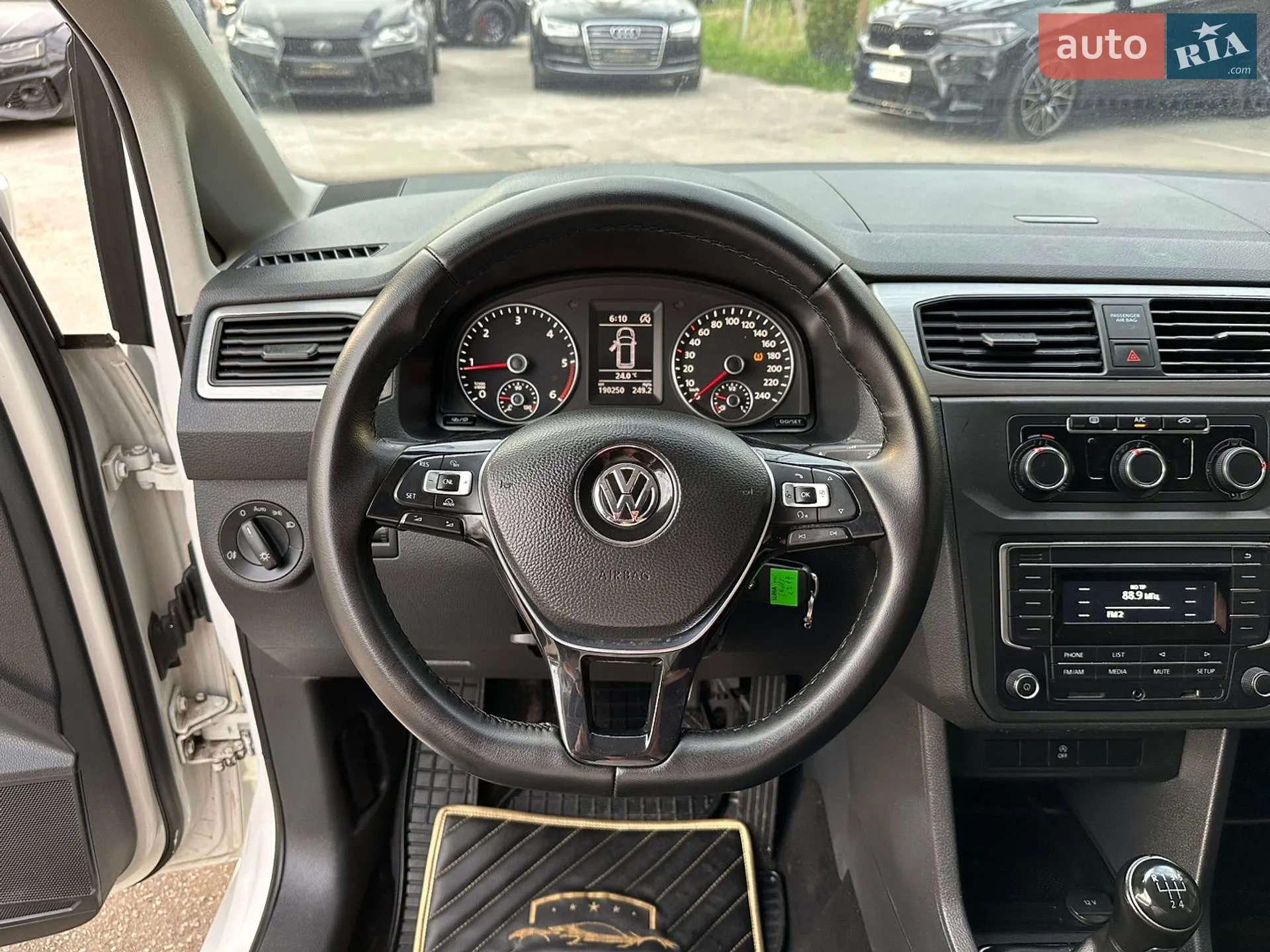 2017 Volkswagen Caddy - мініатюра 26