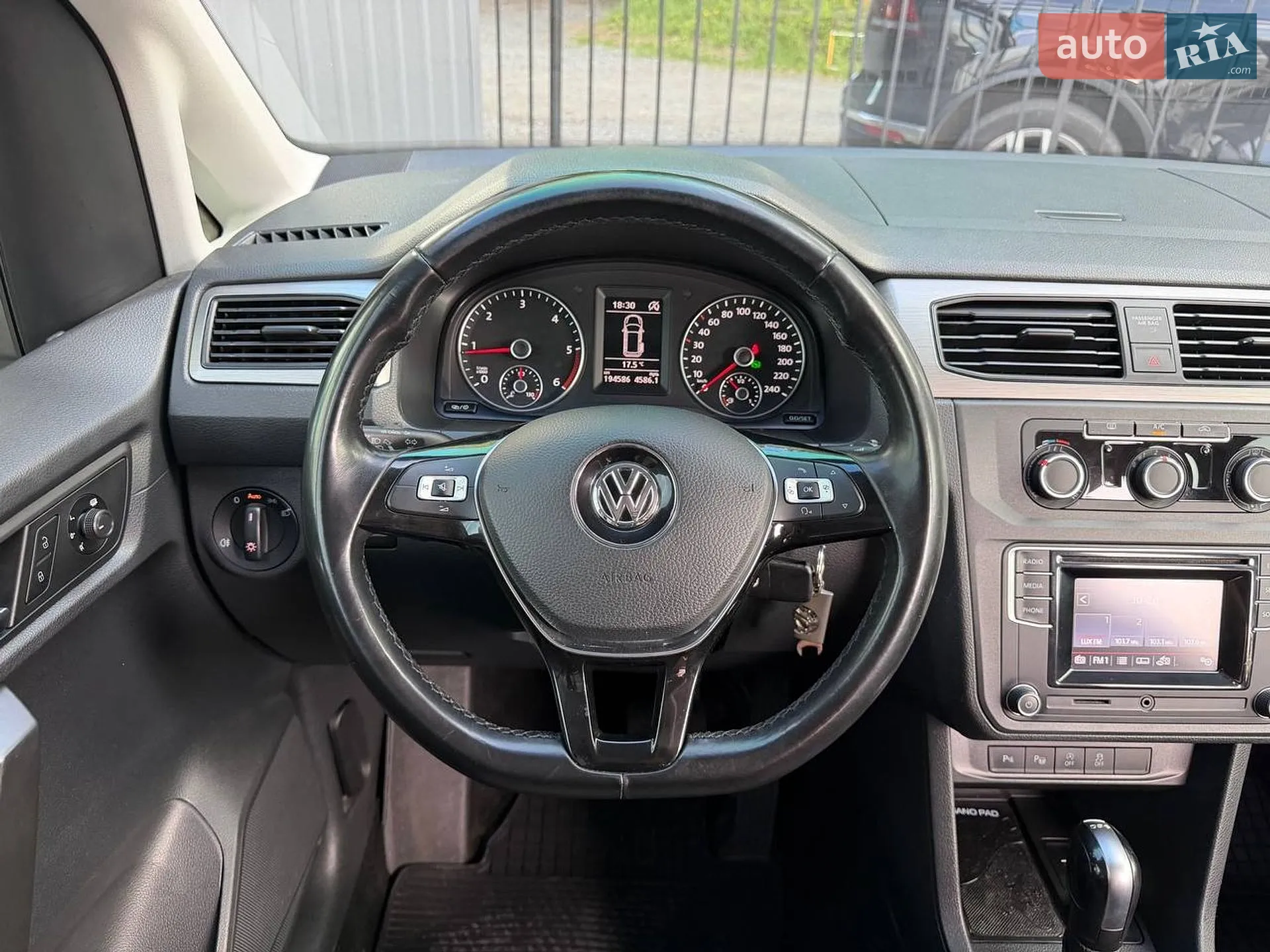 2017 Volkswagen Caddy - мініатюра 33
