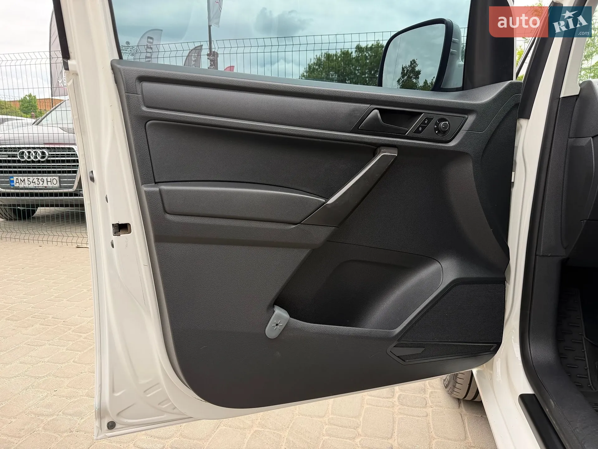 2017 Volkswagen Caddy - мініатюра 23