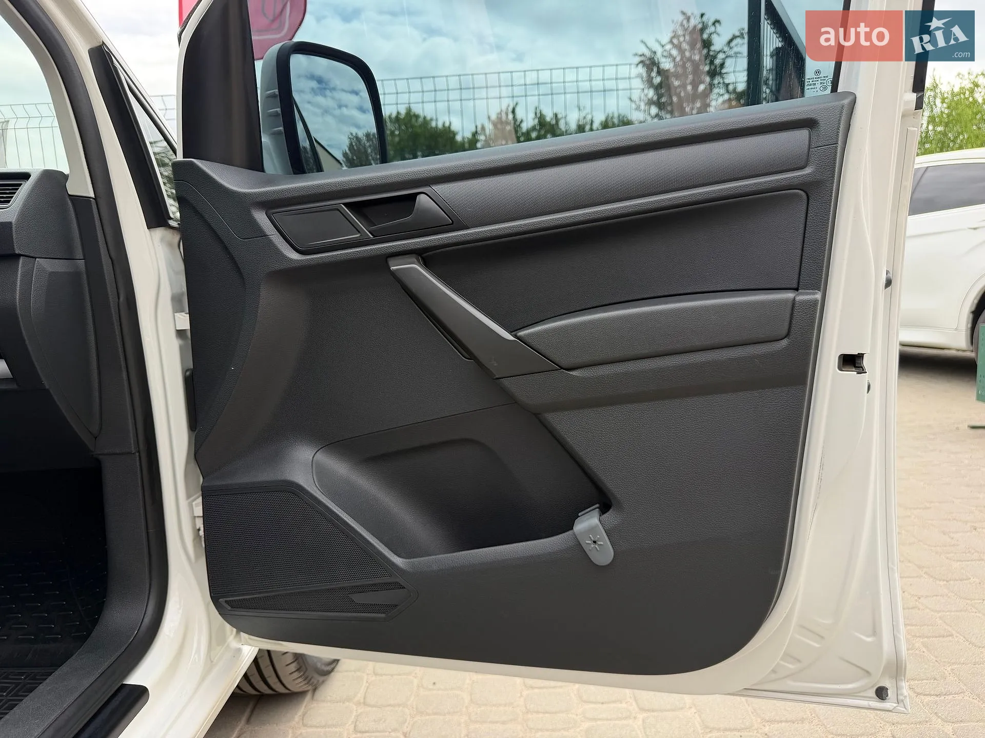 2017 Volkswagen Caddy - мініатюра 30