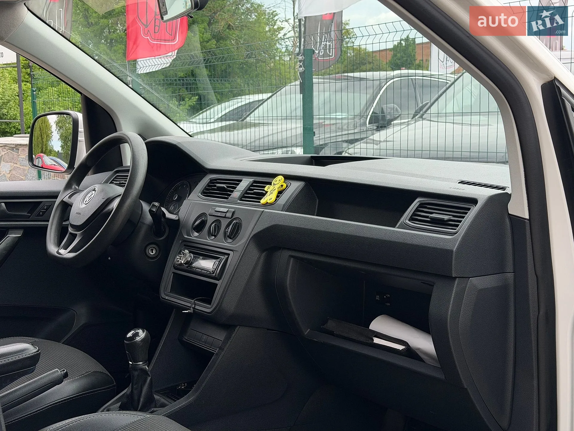 2017 Volkswagen Caddy - мініатюра 31