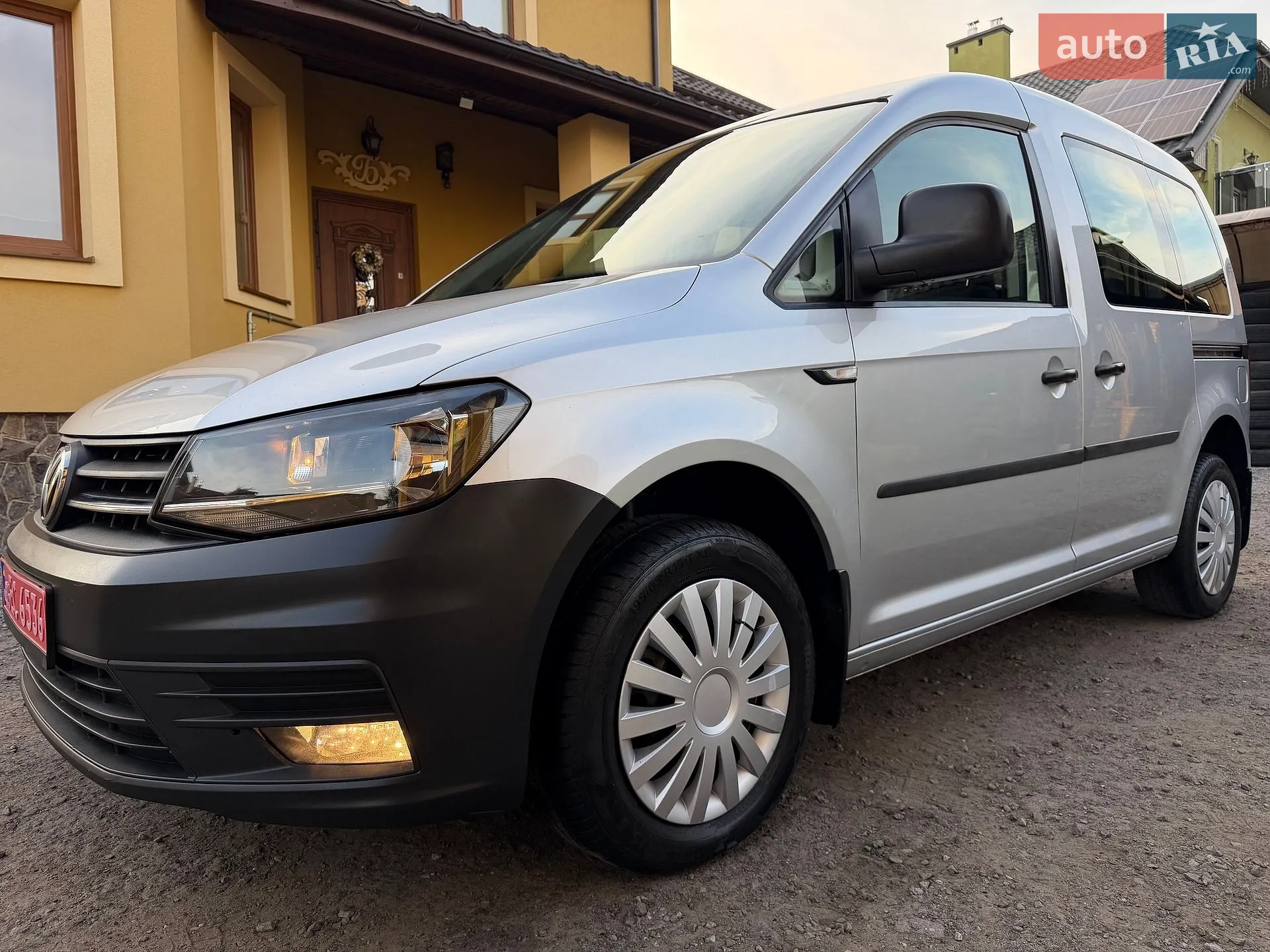 2017 Volkswagen Caddy - мініатюра 3