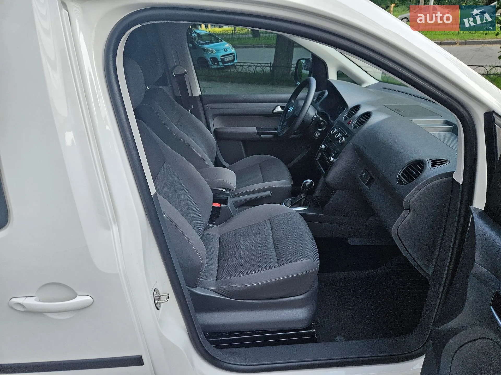 2015 Volkswagen Caddy - мініатюра 26