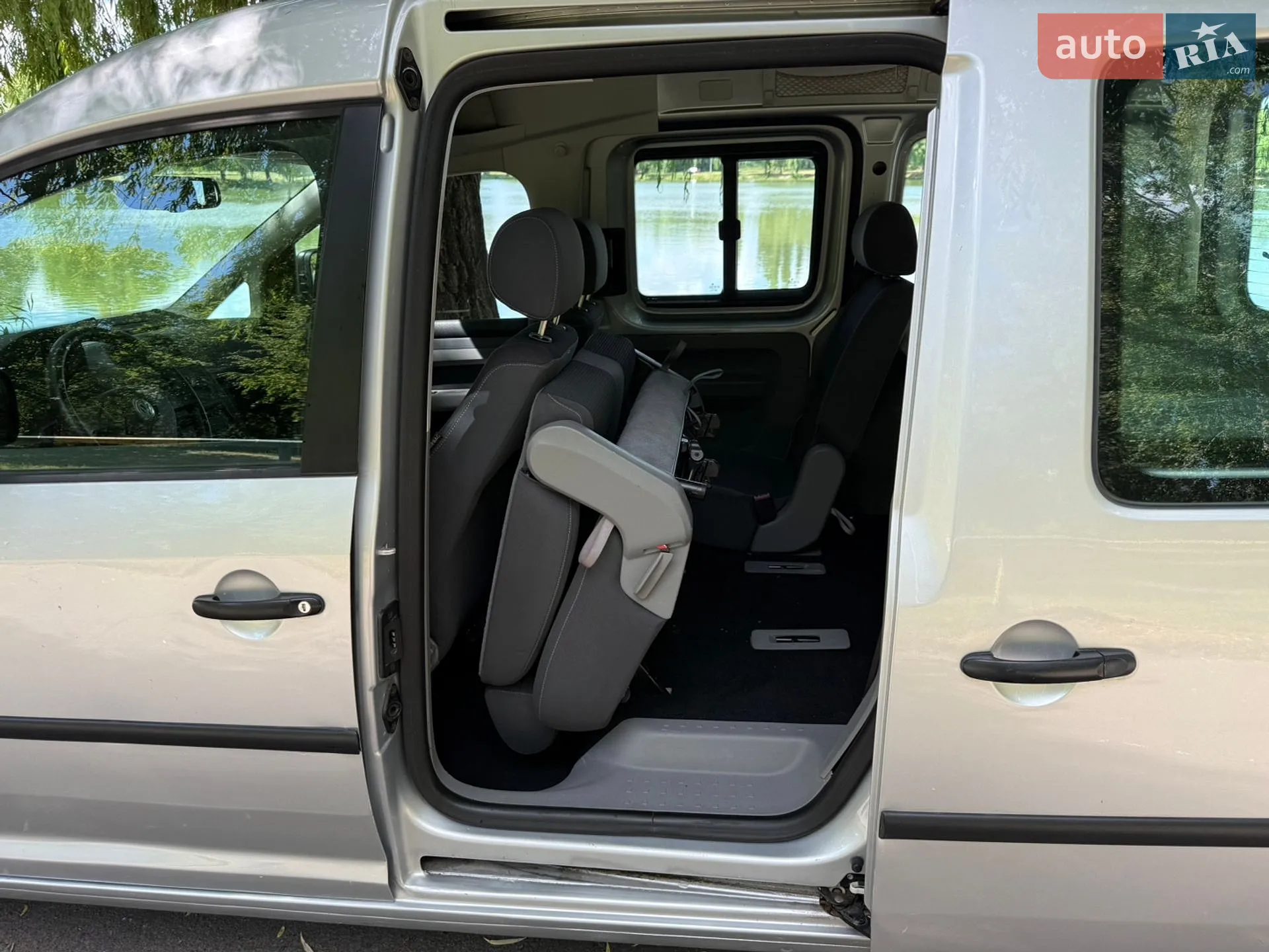 2010 Volkswagen Caddy - мініатюра 32