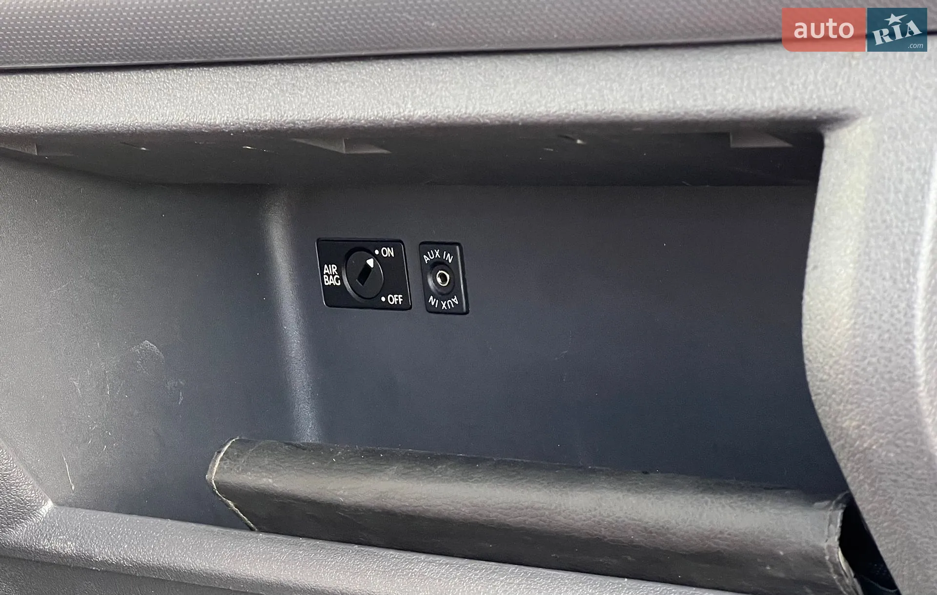 2010 Volkswagen Caddy - мініатюра 30