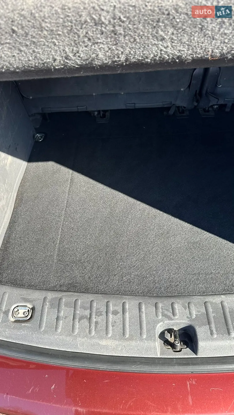 2011 Volkswagen Caddy - мініатюра 9