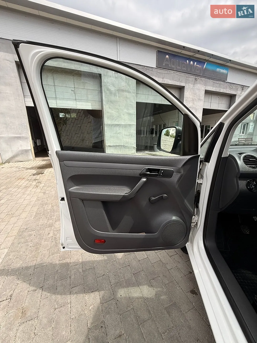 2011 Volkswagen Caddy - мініатюра 28