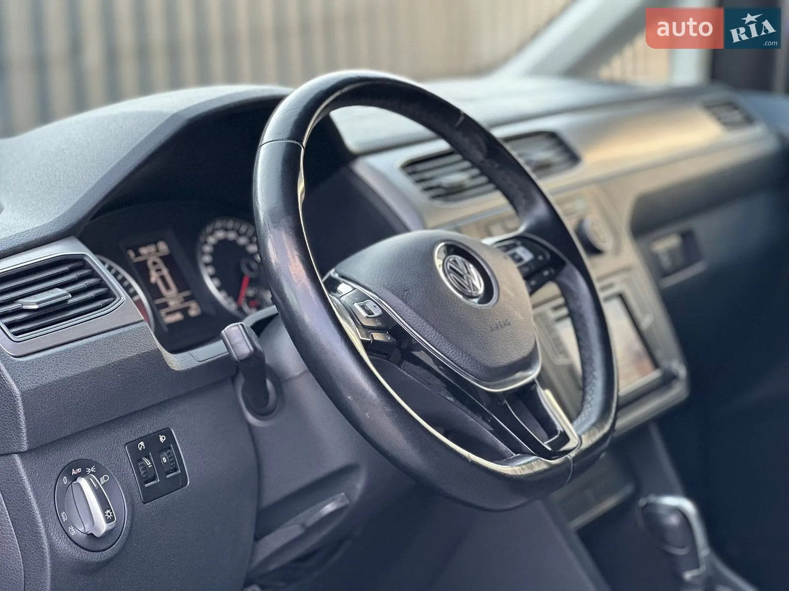 2016 Volkswagen Caddy - мініатюра 31