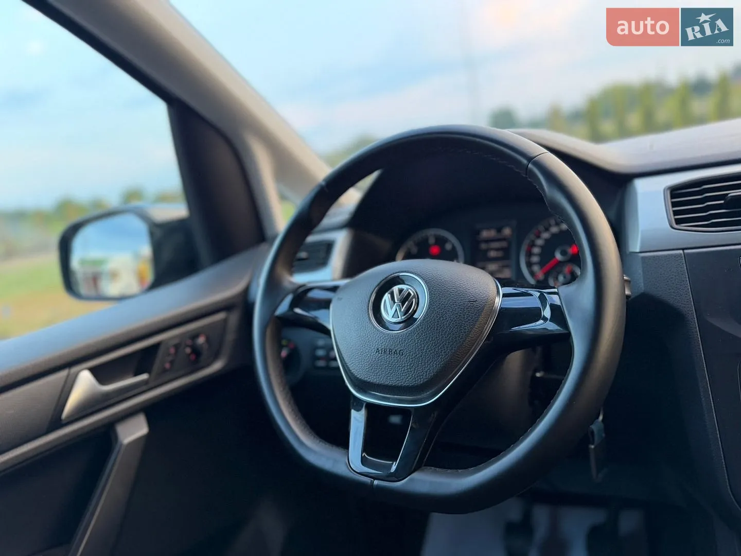 2016 Volkswagen Caddy - мініатюра 101