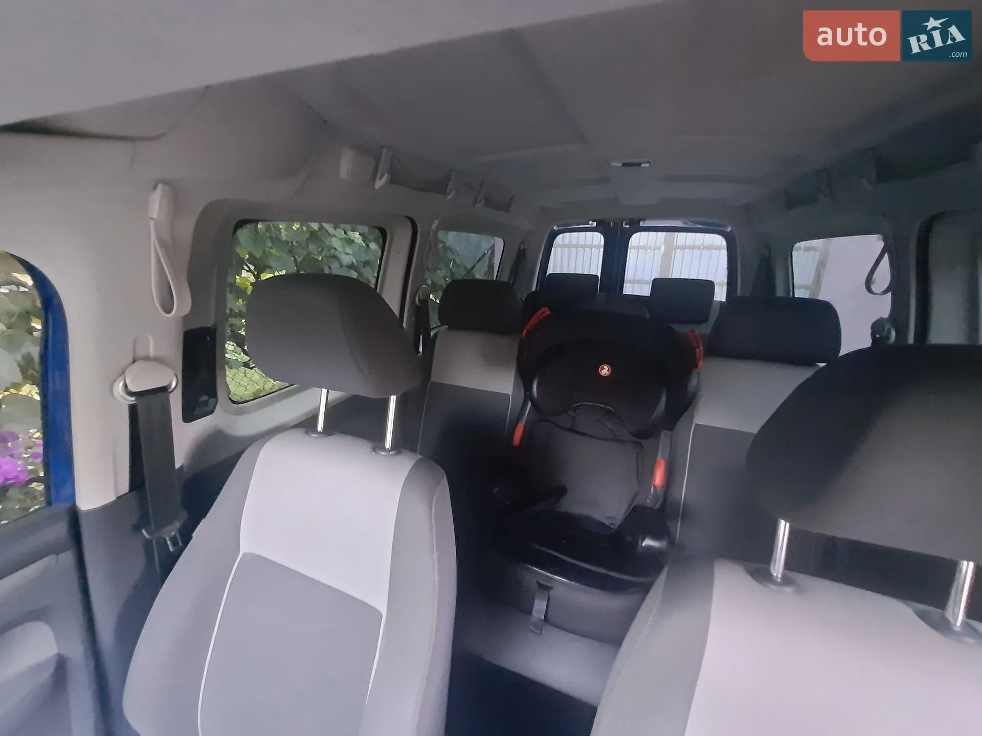 2010 Volkswagen Caddy - фото 1